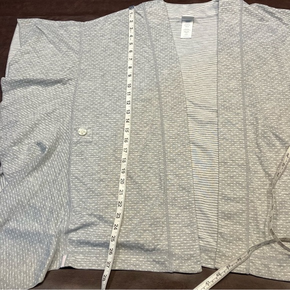 Cabi ATC Reversible Cape XS/S Gray White Travel Lounge wear cotton poncho Spring - Picture 15 of 15